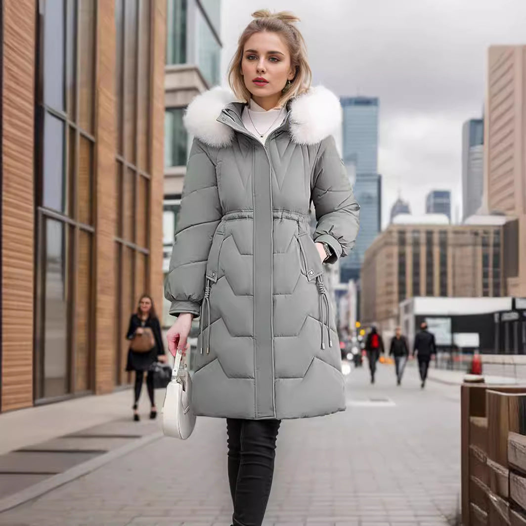 Ladies Elegant and Insulated Winter Coat with Detachable Faux Fur Collar Mune