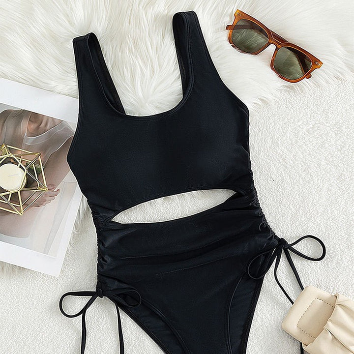 Women's one-piece swimsuit with fashionable cut-out and adjustable straps Mune Fashion