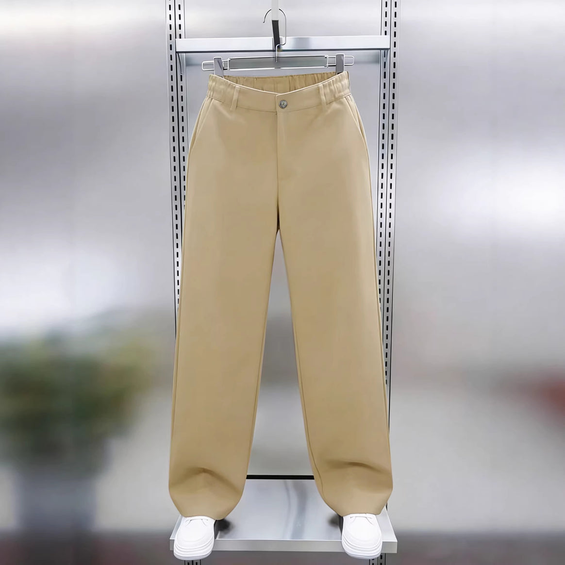 Men's wide Chino pants in Relaxed Fit with elastic comfort waistband and side pockets Mune Fashion