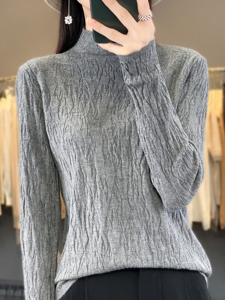 Women's Structured Fine Knit Sweater with Short Stand-Up Collar and Crinkle Look Mune Fashion
