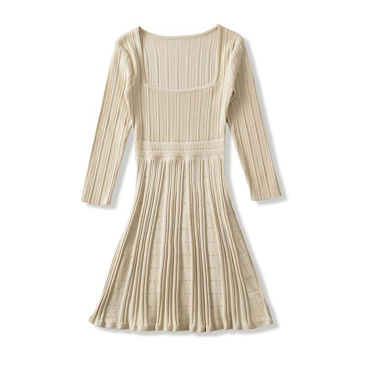 Women's Figure-Hugging Fine Knit Midi Dress with Square Neckline and Pleated Skirt Mune Fashion