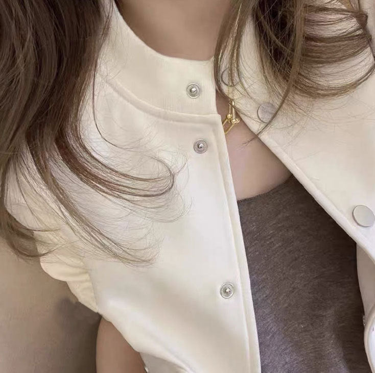Women's Fashionable Transitional Jacket with Snap Button and Casual Cut Mune Fashion