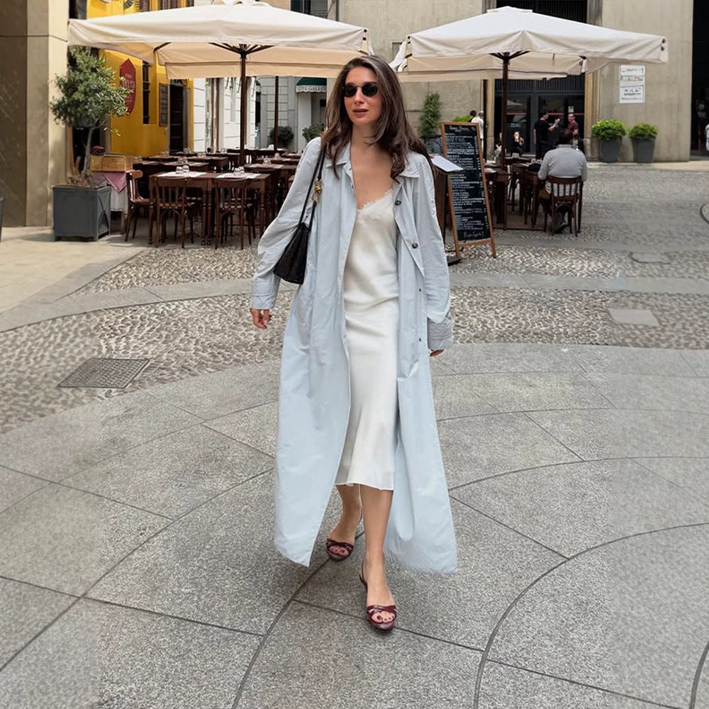 Women's Lightweight Long Trench Coat Made from Technical Material with Concealed Button Placket and Loose Fit Mune Fashion
