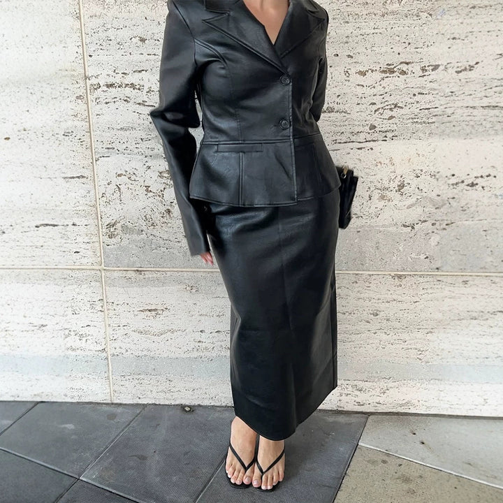 Women's Tailored Faux Leather Blazer with Princess Seams and Lapel Collar Mune Fashion