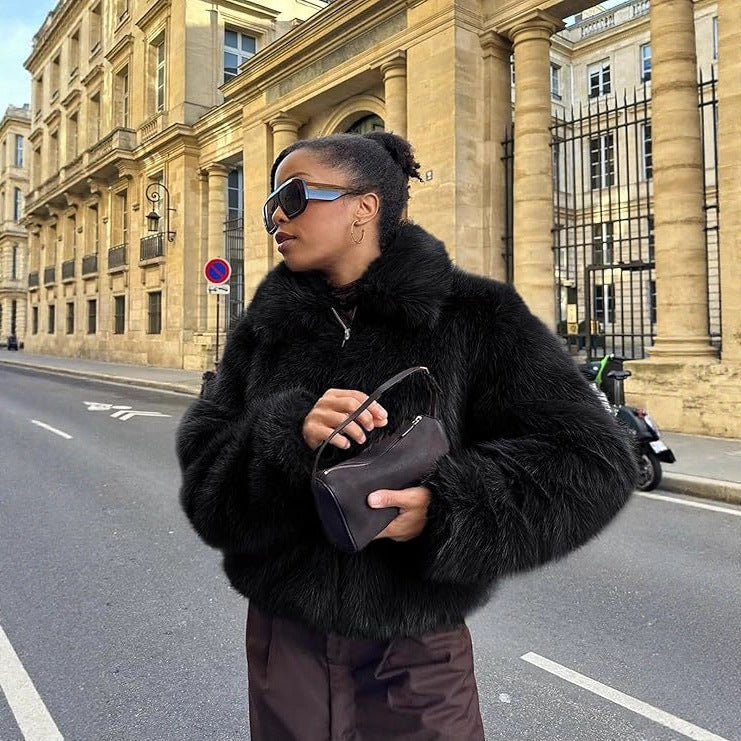 Women's short jacket made of vegan high-pile faux fur in a straight boxy cut with concealed zipper Mune Fashion