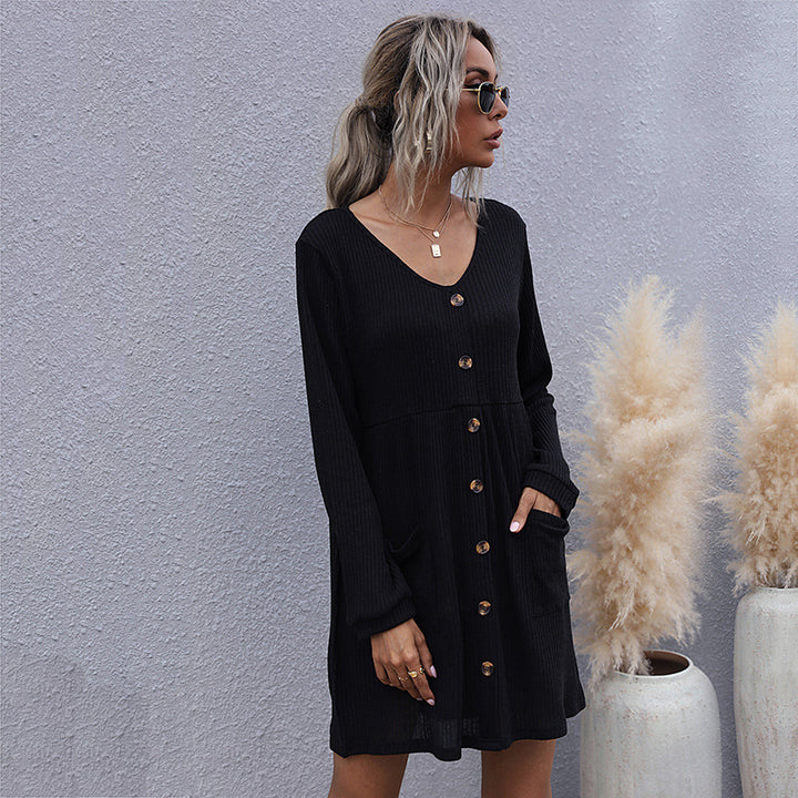 Women's Knitted Short Dress with V-Neck, Button Placket and Side Pockets Mune Fashion