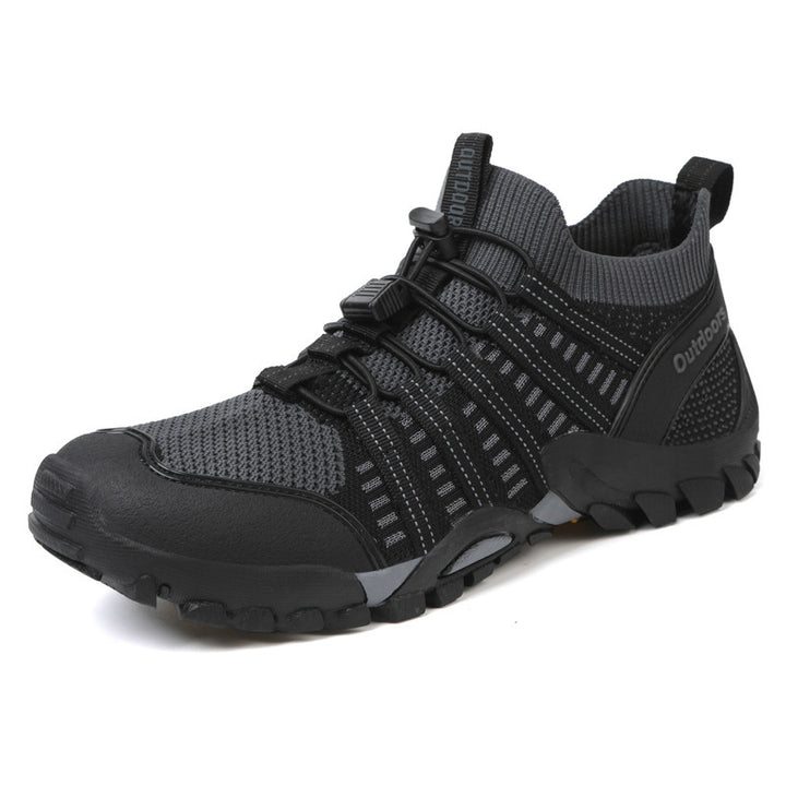 Unisex high-top functional sneakers with protective cap, quick lace closure and profiled rubber sole Mune Fashion
