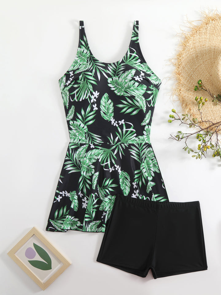Women's swimsuit with floral pattern and fashionable short design Mune Fashion