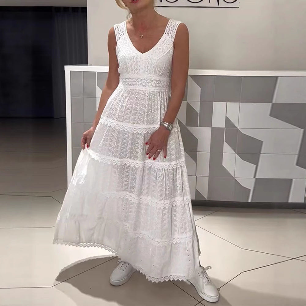 Women’s sleeveless Boho lace layered maxi dress with V-neck and empire waist Mune Fashion