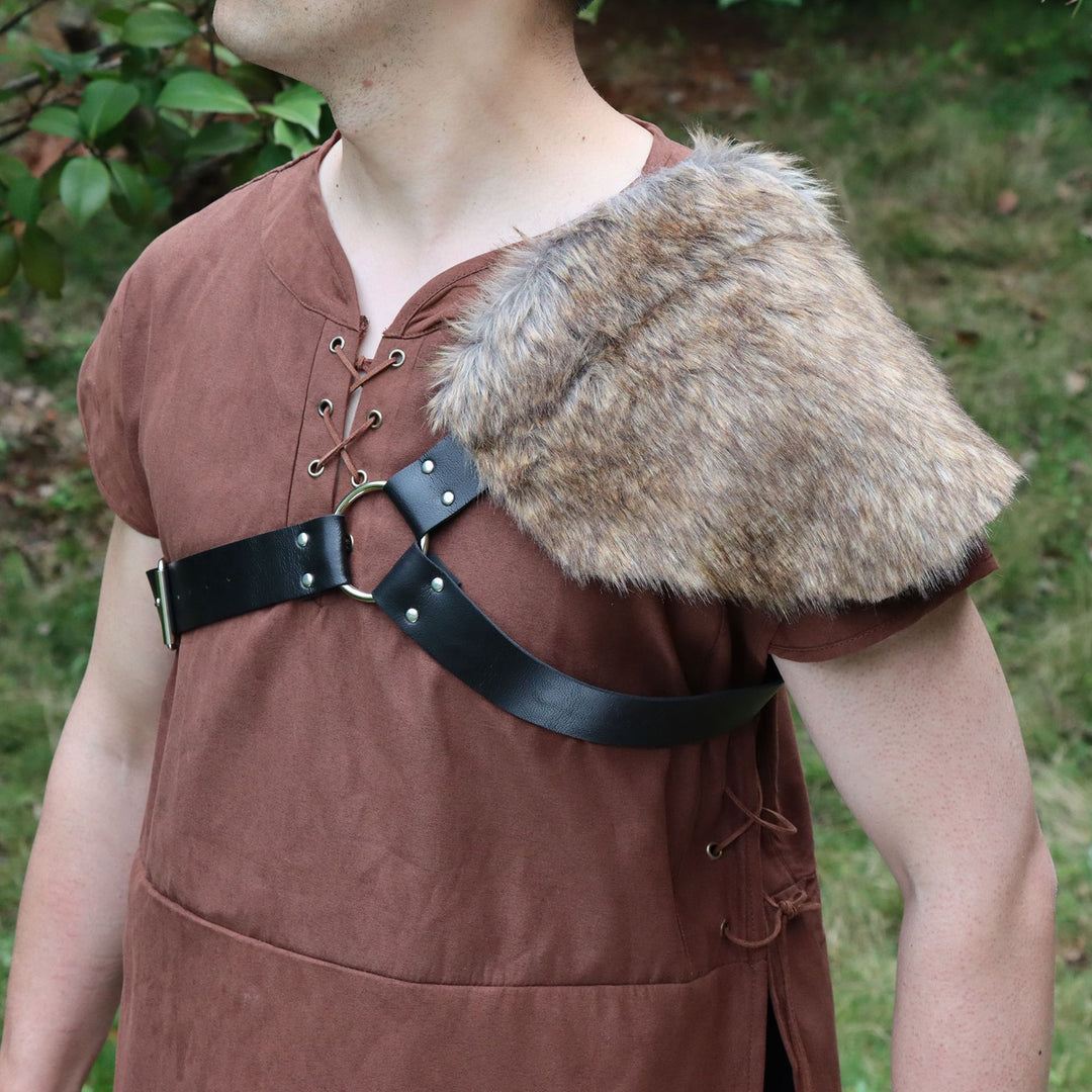 Men's shoulder strap with faux fur padding and adjustable leather strap Mune Fashion