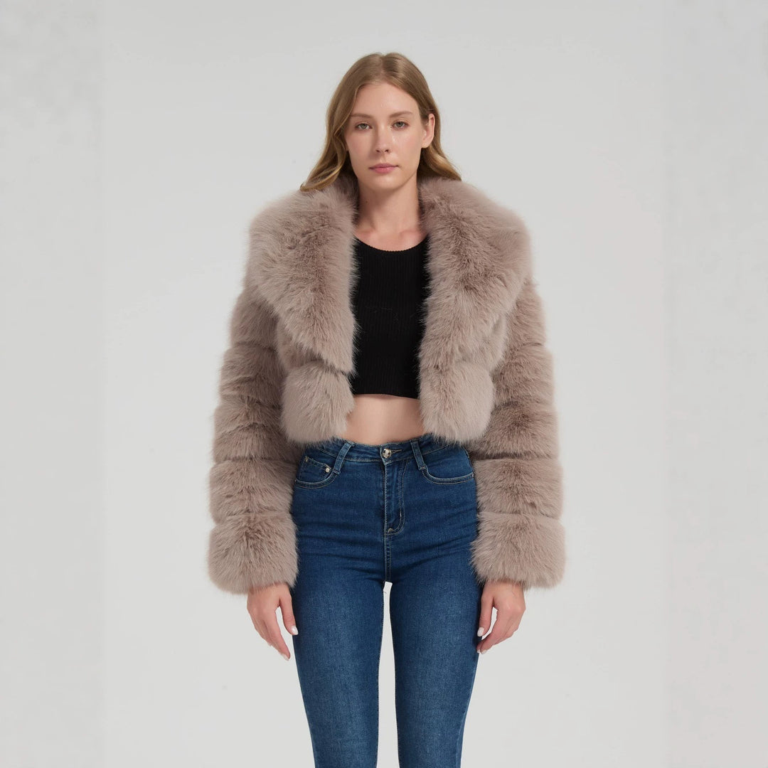 Ladies short-cut faux fur bolero jacket with voluminous shawl collar Mune Fashion