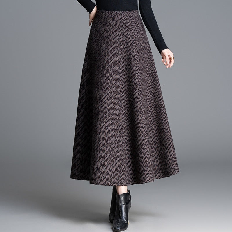 Ladies Maxi Skirt with Elegant Geometric Pattern Mune Fashion