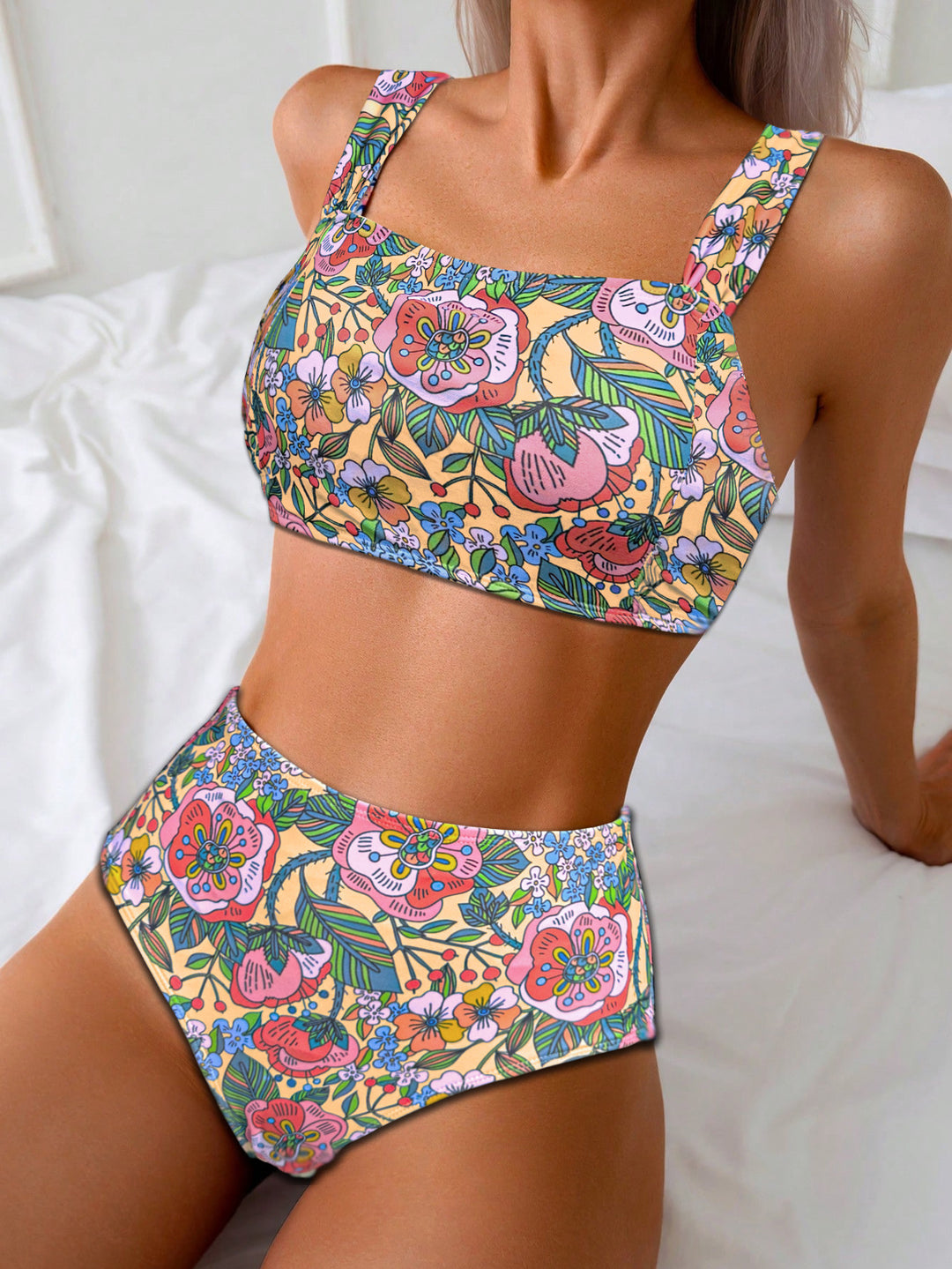 Ladies High-Cut Tankini with Floral Patterns Mune Fashion