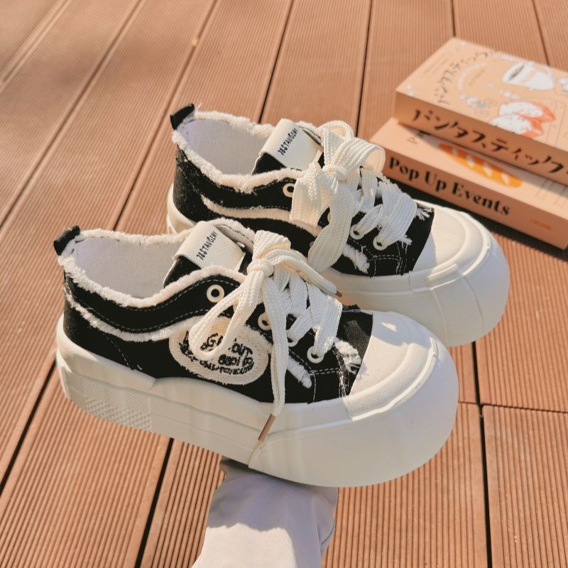 Women Stylish Chunky Sneakers with White Platform and Sturdy Upper Material Mune Fashion