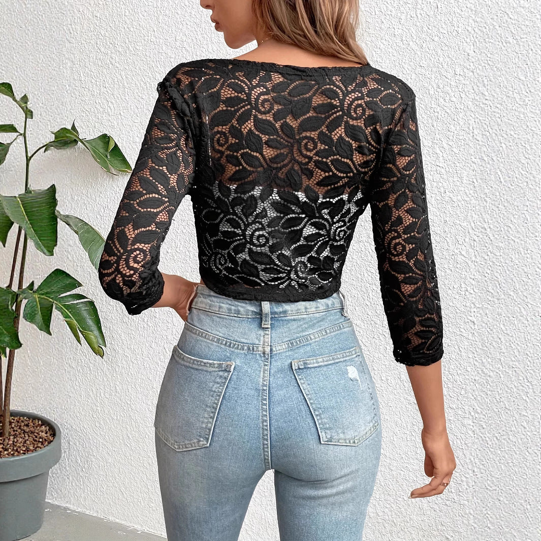 Women's short lace bolero jacket with three-quarter sleeves and curved lace edge Mune Fashion