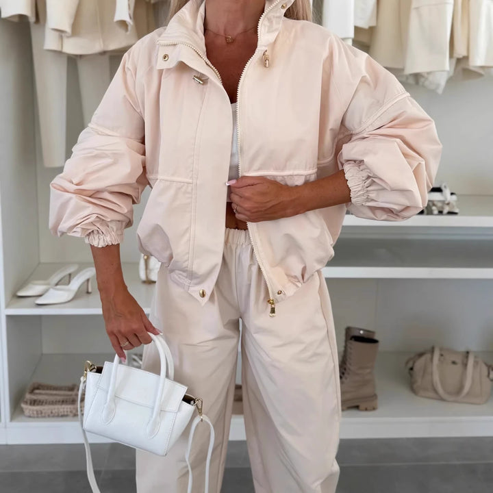 Women Lightweight Nylon Set with Oversized Bomber Jacket and Elastic Jogging Pants Mune Fashion