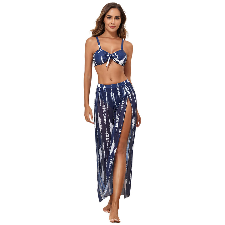 Women's bikini set with floral random pattern and matching wrap skirt Mune Fashion