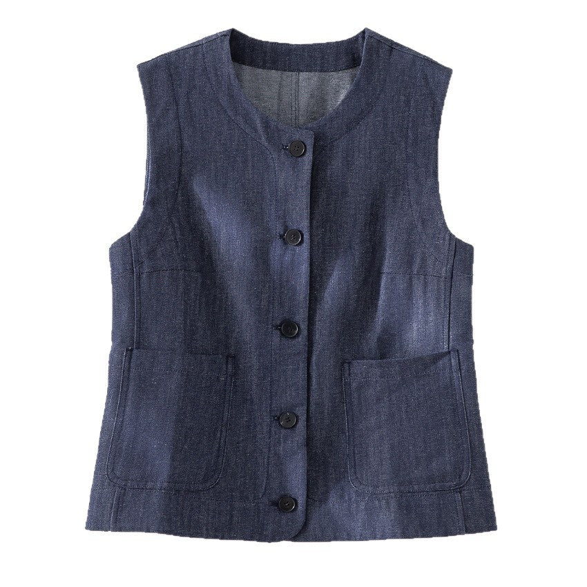 Women's sleeveless lightly tailored vest made of linen denim with button placket and patch pockets Mune Fashion