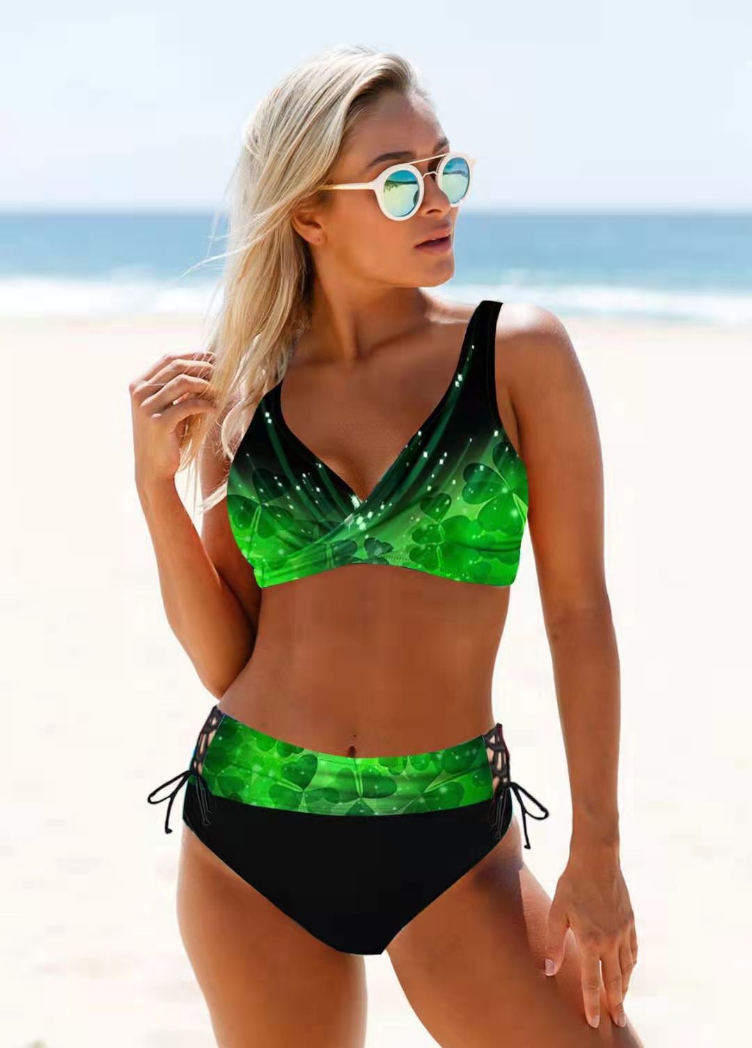 Women's sporty bikini set with adjustable straps and trendy color design Mune Fashion