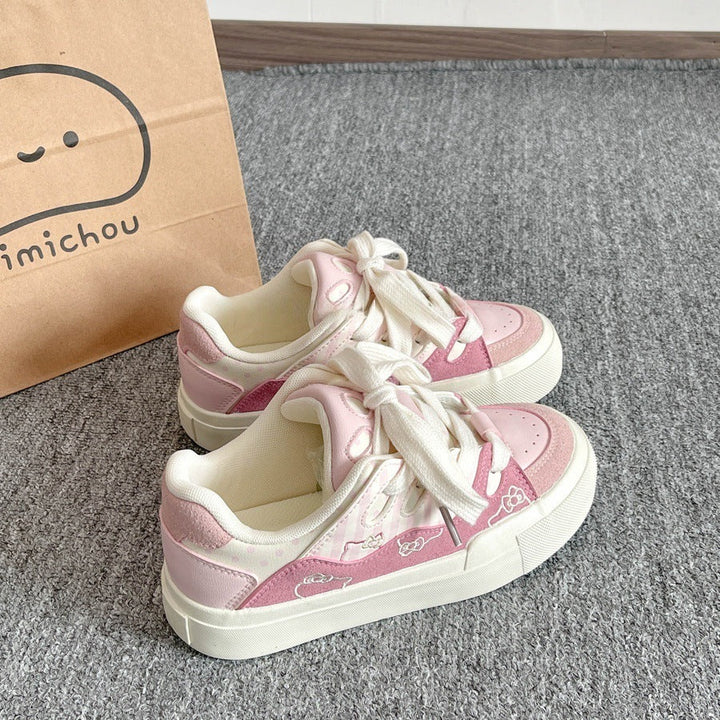 Women's sneaker with playful animal design and breathable upper material Mune Fashion
