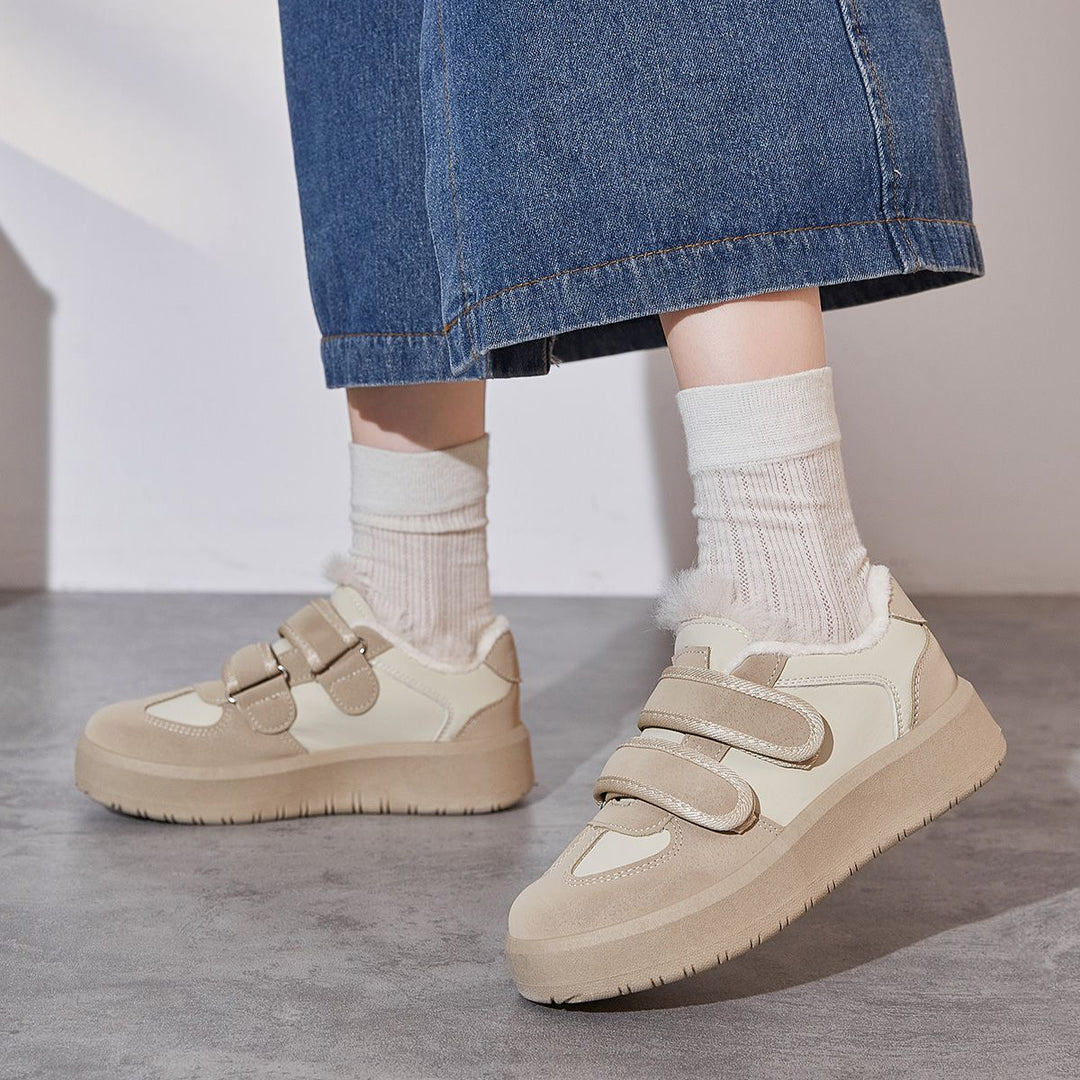 Women Sports Sneakers with innovative Velcro closure and high-quality interior padding Mune Fashion