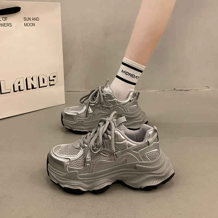 Ladies sneakers in urban chunky style with breathable mesh surface and comfortable cushioning Mune Fashion