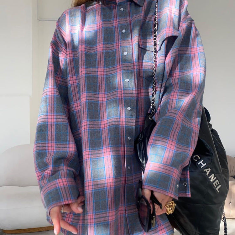 Women's Checkered Oversized Flannel Shirt Blouse with Snap Button Placket and Shirt Collar Mune Fashion