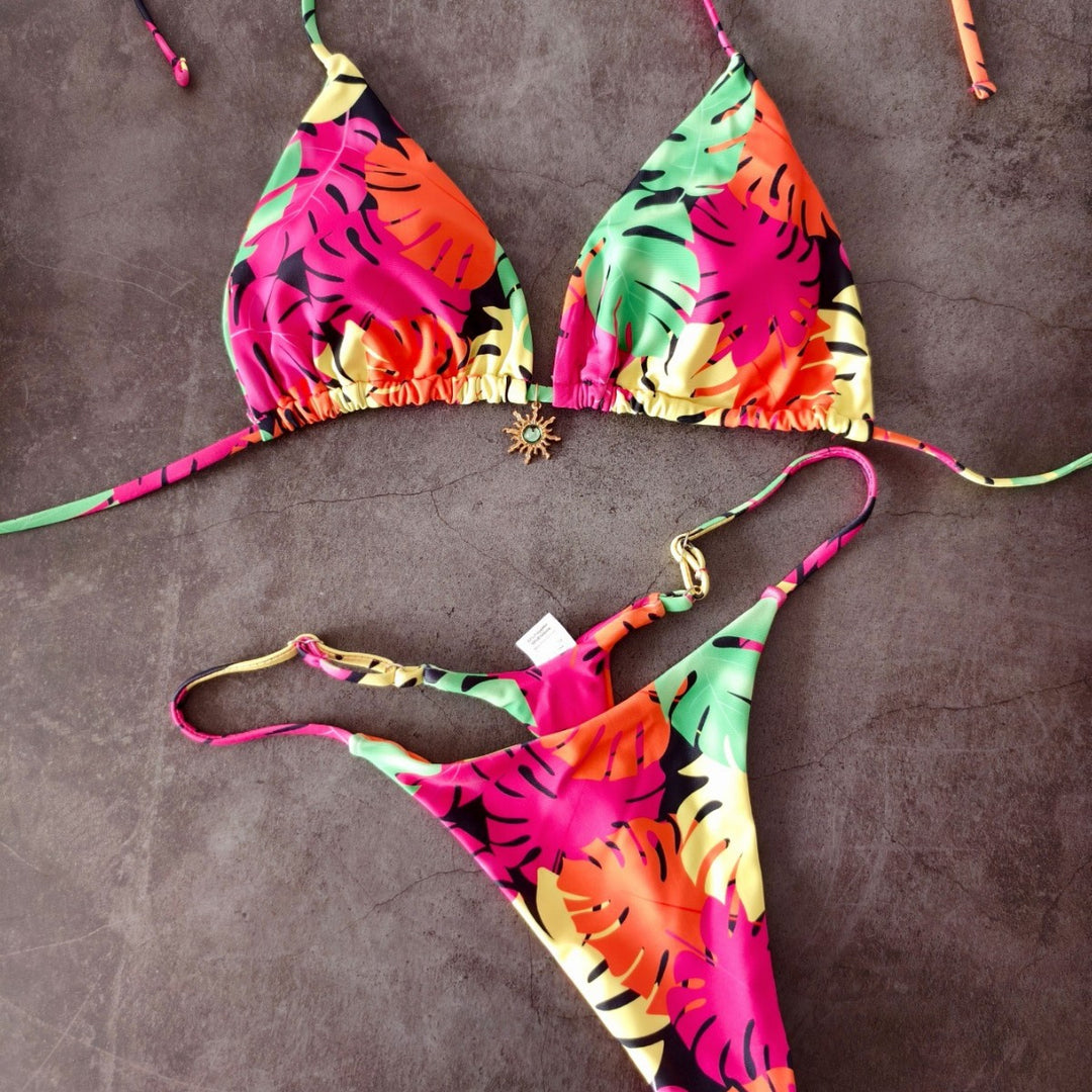 Women's triangle bikini with tropical leaf pattern Mune Fashion