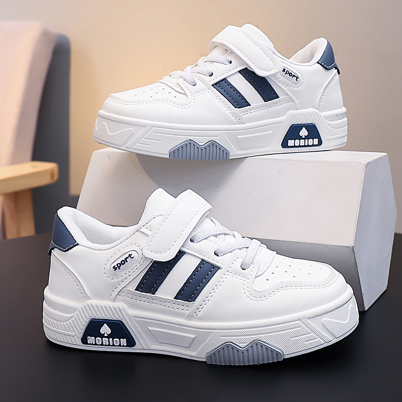 Ladies sporty sneakers with adjustable hook-and-loop fastener and slip-resistant sole Mune Fashion