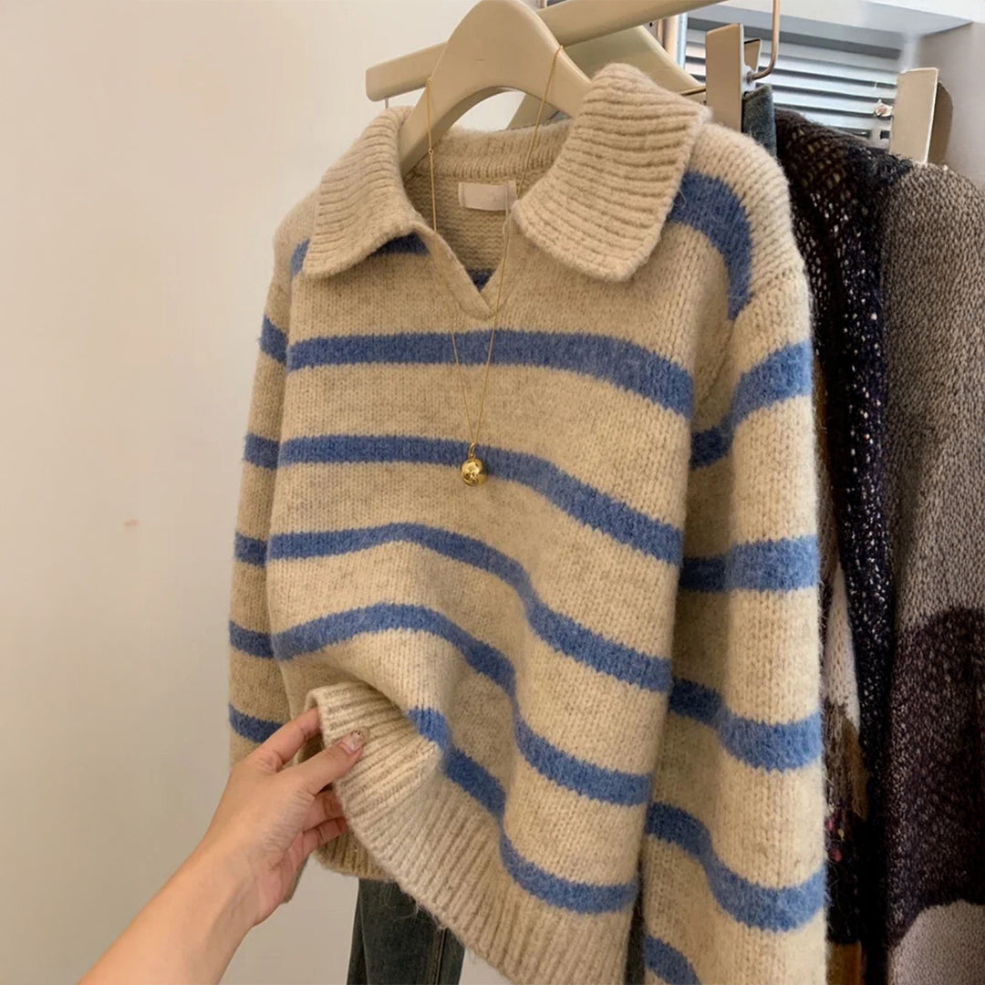 Women's cozy oversized knit sweater with polo collar and wide stripes Mune Fashion