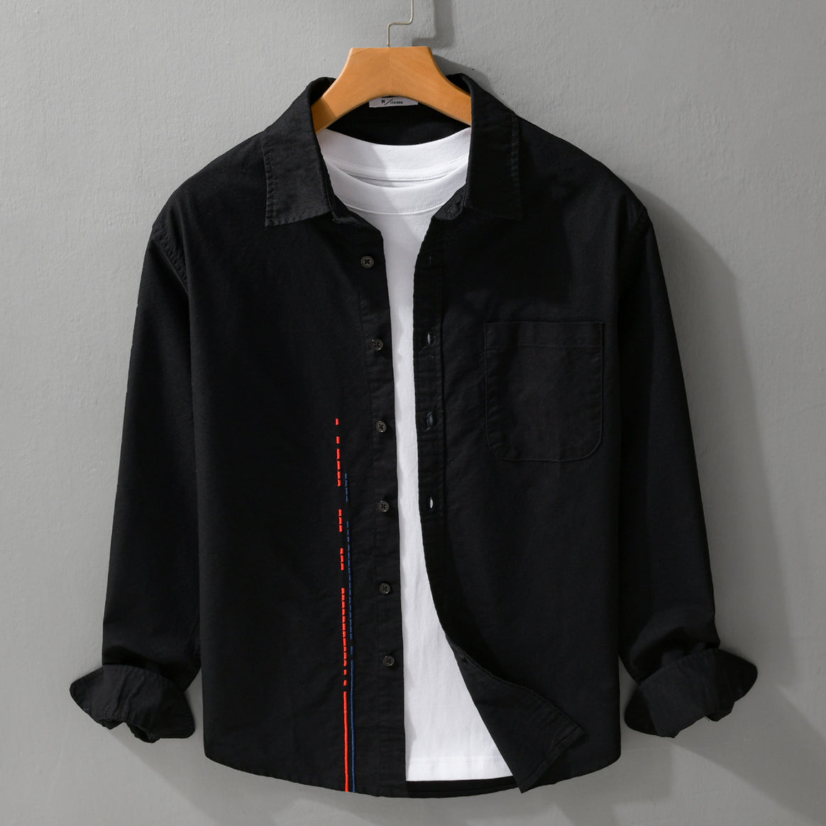 Men's shirt in relaxed fit with chest pocket and side decorative embroidery Mune Fashion