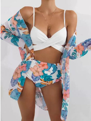 Women's Two-Piece Bikini Set with Floral Wrap Mune Fashion