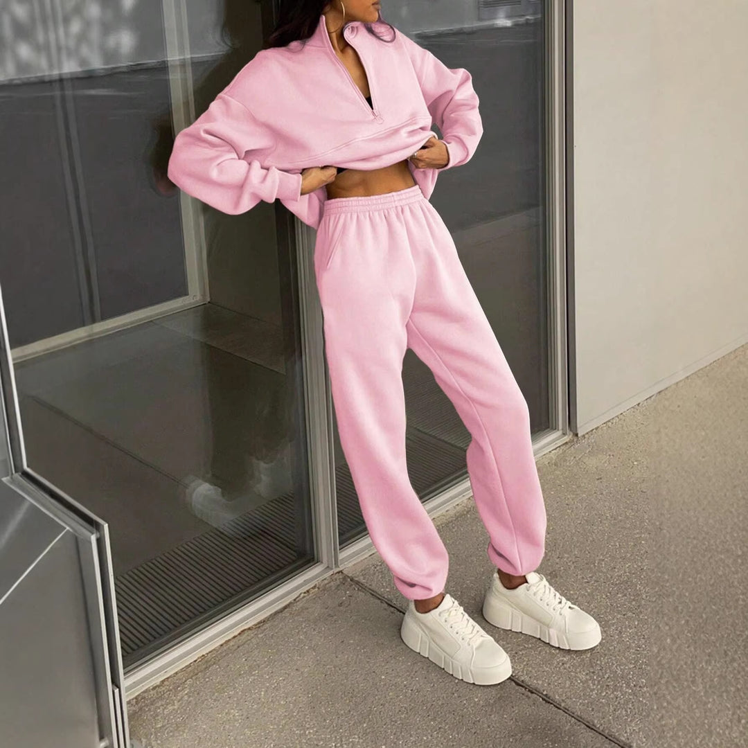 Women's Comfort Sweat Set with Half-Zip Stand-Up Collar and Relax Jogger Mune Fashion