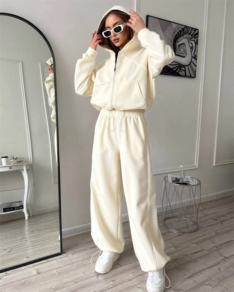 Women's hooded jacket and wide jogging pants set with contrast seams Mune Fashion