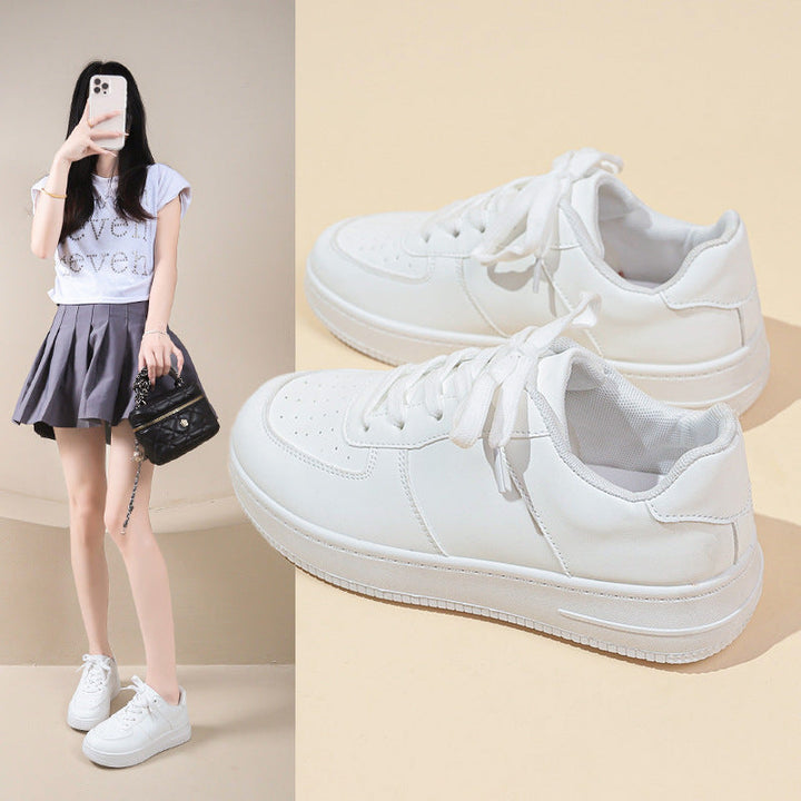 Women’s sporty sneakers with cushioned sole and durable upper material Mune Fashion