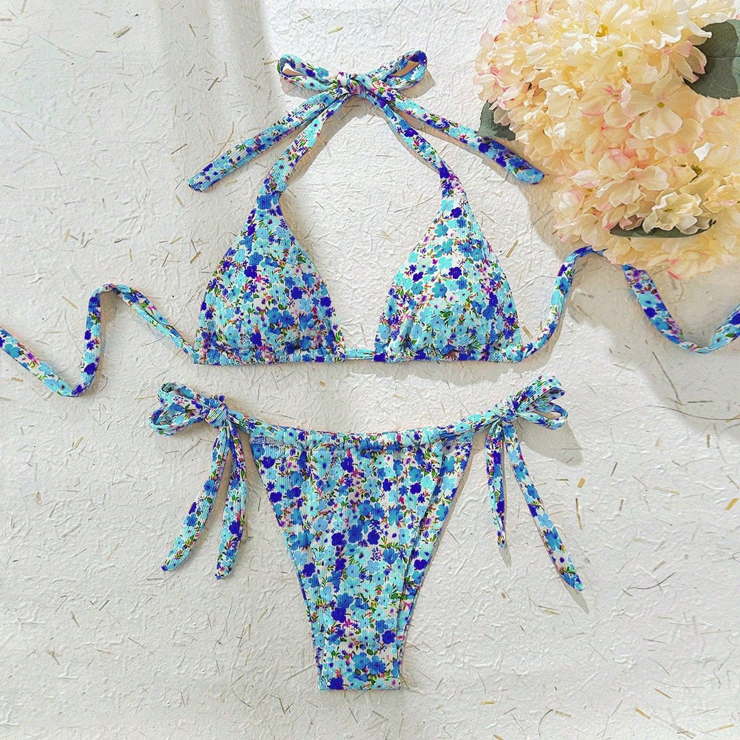 Women's Triangle Bikini with Playful Floral Design Mune Fashion