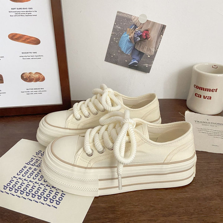 Women's Fashion Platform Sneakers with sturdy upper material and striped sole profile Mune Fashion