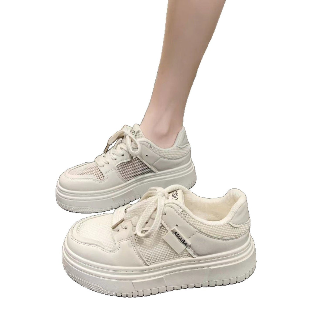Women's comfortable and sporty sneakers with breathable mesh upper and cushioned sole Mune Fashion