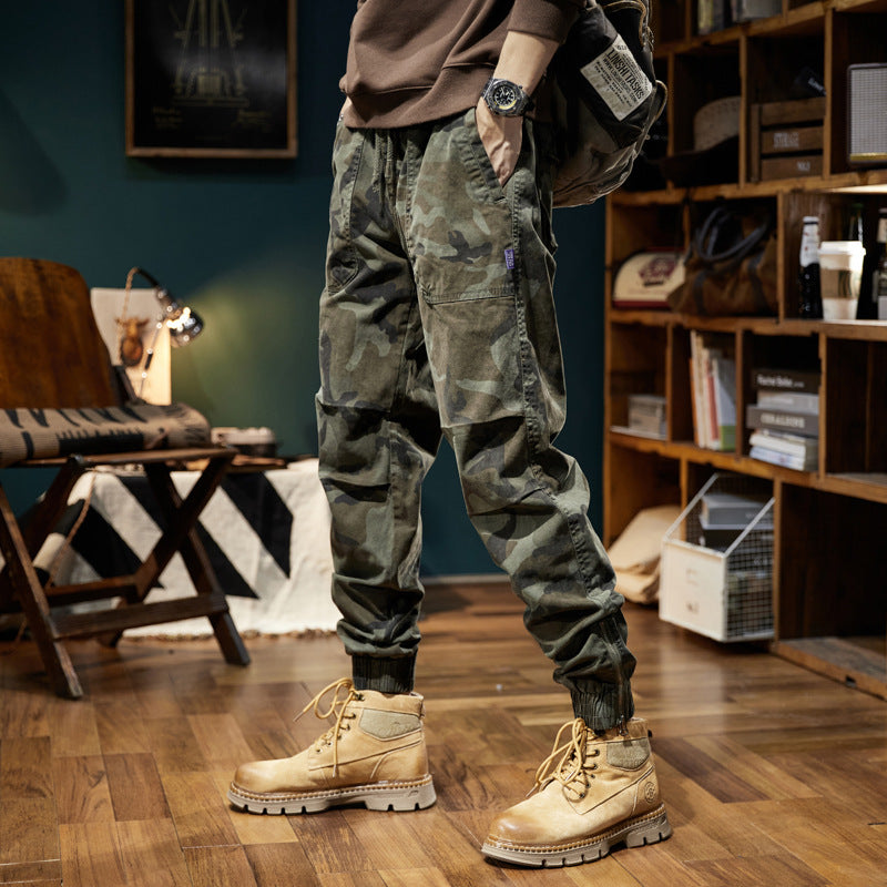 Herren Camouflage-Cargo-Jogginghose mit Tunnelzug, Knieabnähern und geripptem Knöchelabschluss Mune Fashion
