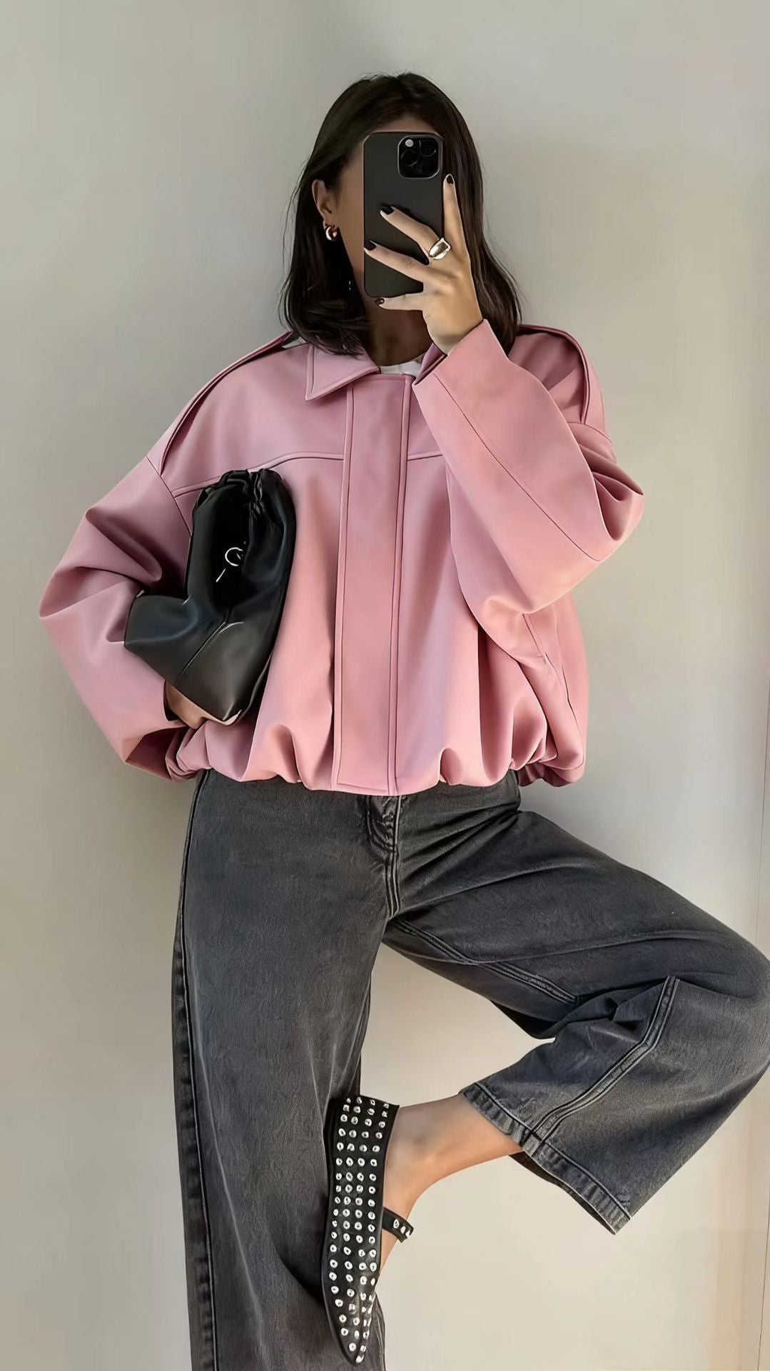 Women’s short jacket in oversized cut with balloon hem and shoulder flaps Drune