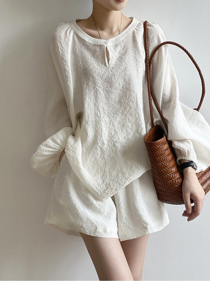 Women's Loose Linen Set with Round Neckline, Split Blouse and Wide Shorts Mune Fashion