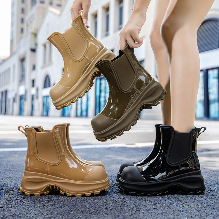 Women's Platform Rubber Chelsea Boots with sturdy Lug Sole Mune Fashion