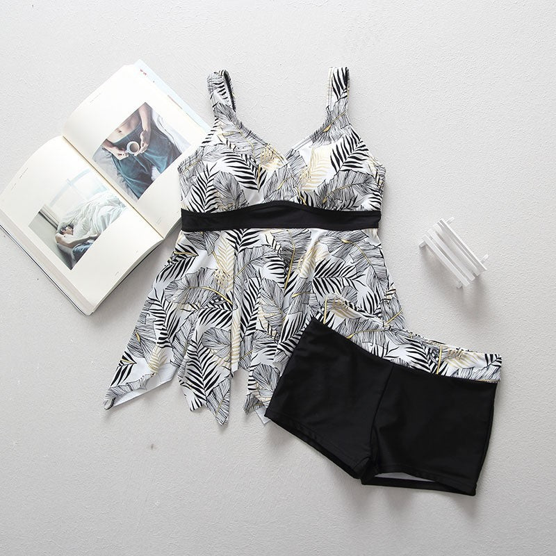 Women's swimsuit with ruffles and elegant ribbed texture Mune Fashion