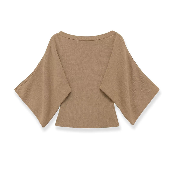 Women's fine knit poncho with flared bat sleeves Mune Fashion