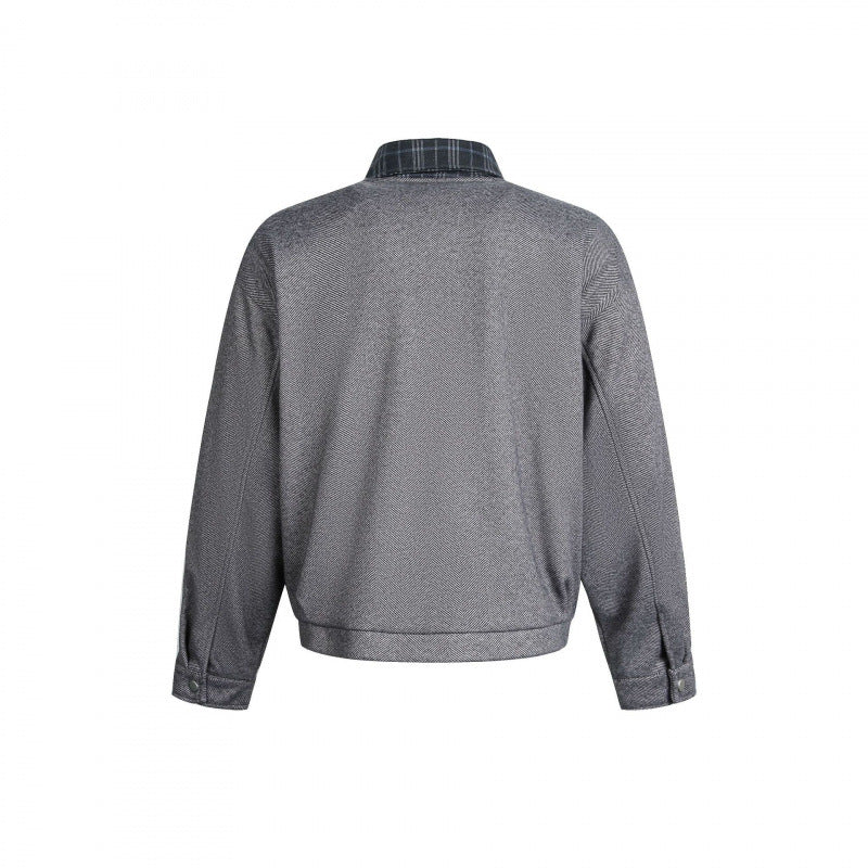 Men's short-cut utility bomber jacket with V-neck, patch pockets, and front zipper Mune Fashion