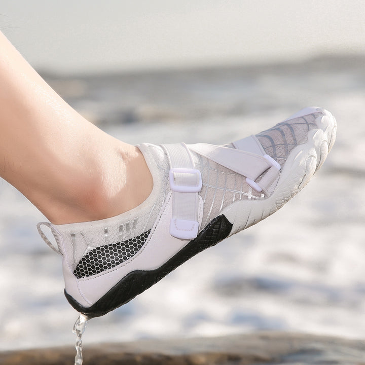 Unisex nan versatile aquasneaker in barefoot style with a grippy multi-layer rubber sole and adjustable straps Mune Fashion