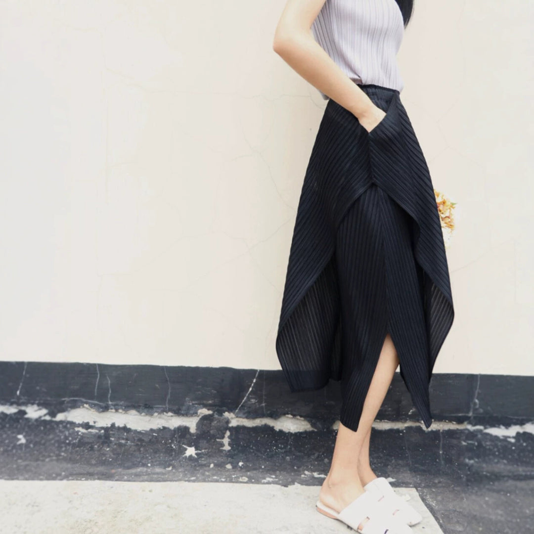 Women's Pleated Midi Skirt with Asymmetric Hem Mune Fashion