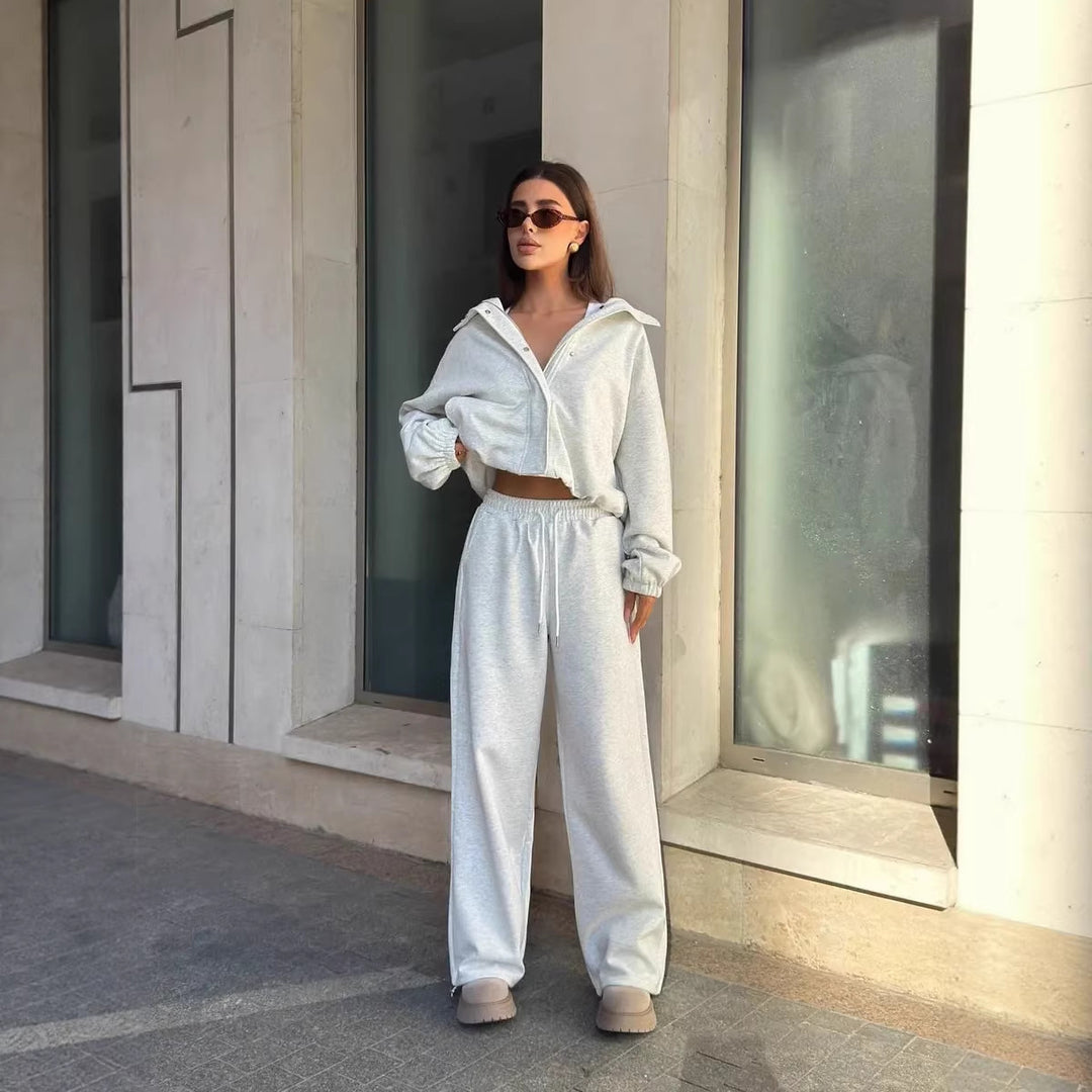 Women cropped zip hoodie with stand-up collar and high-cut cord jogging pants Mune Fashion