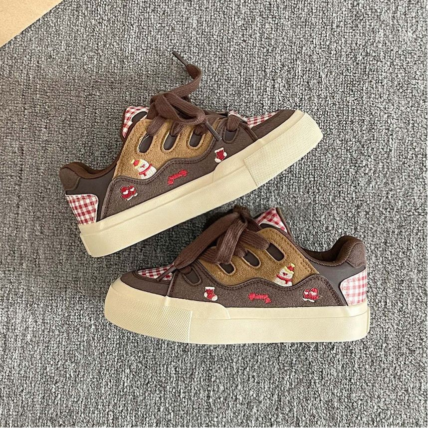 Women Trendy Casual Sneaker with Cozy Lining and Unique Checkered Pattern Mune Fashion