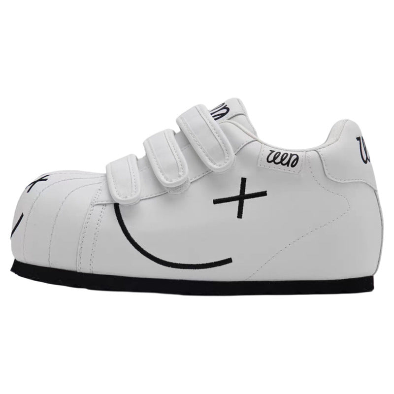 Women sneakers with practical Velcro closure and playful design Mune Fashion